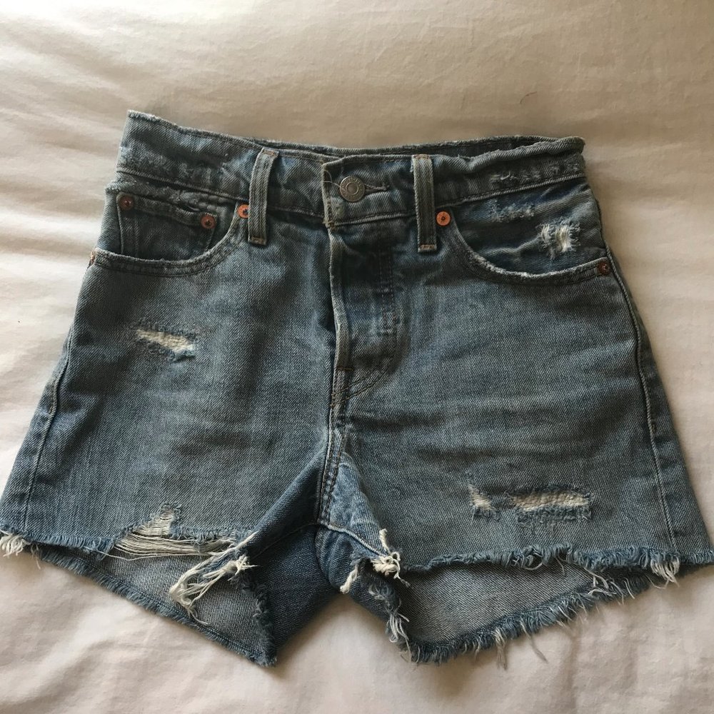 Levi's Wedgie Short, Size 24